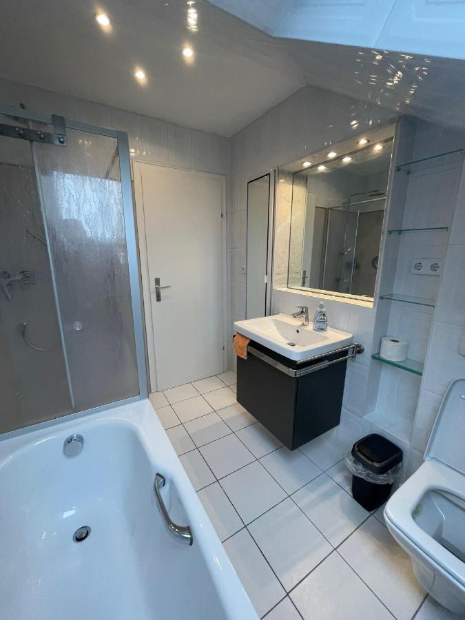 Grosszuegige Ferienwohnung Am Stadtrand Von Фульда Экстерьер фото